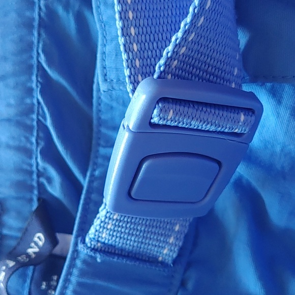 Lands End Blue Cargos Style Shorts Size Medium - Picture 12 of 12